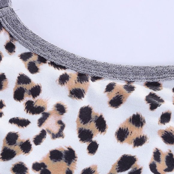 Leopard Spliced Flowy Ruched Tank - Picture 8 of 15